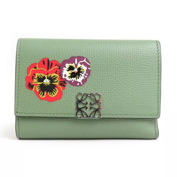 Auth LOEWE Anagram Pansy Trifold Wallet Green Leather/Silvertone
